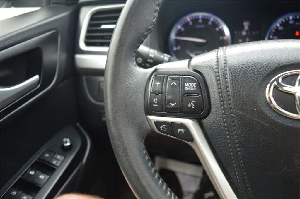 used 2015 Toyota Highlander car, priced at $17,990