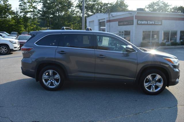 used 2016 Toyota Highlander car, priced at $22,990