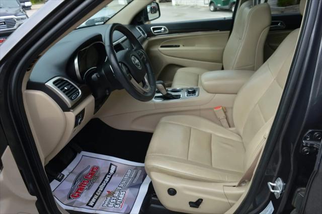 used 2017 Jeep Grand Cherokee car, priced at $17,490