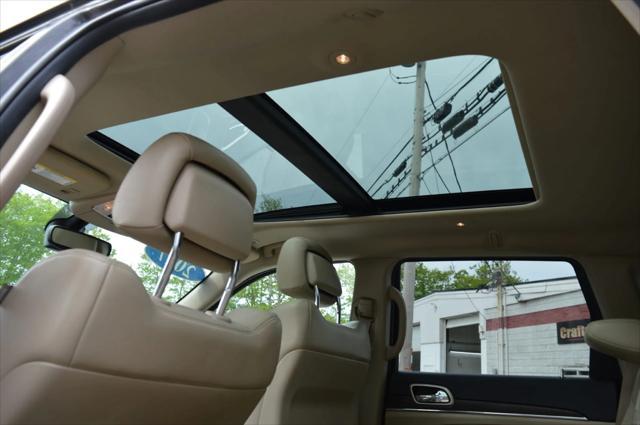 used 2017 Jeep Grand Cherokee car, priced at $17,490