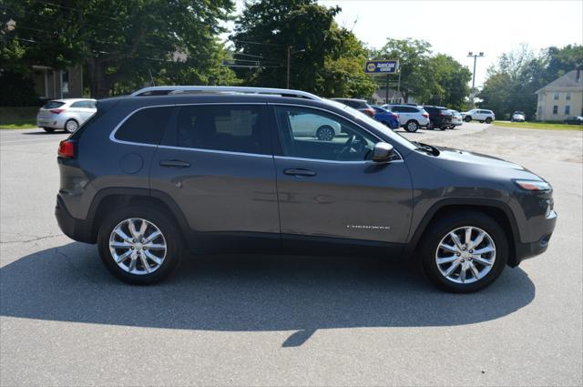 used 2017 Jeep Cherokee car, priced at $17,490