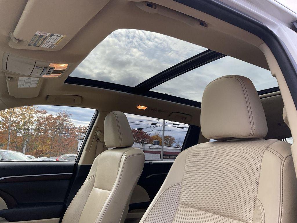 used 2015 Toyota Highlander car, priced at $22,990