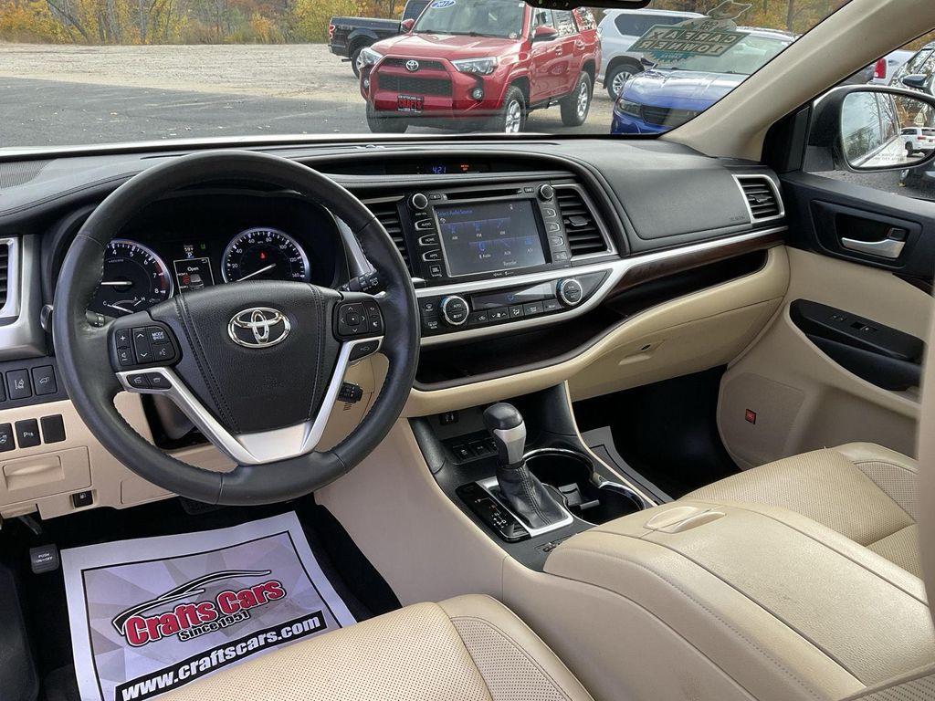 used 2015 Toyota Highlander car, priced at $22,990