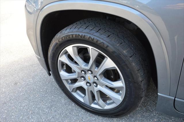 used 2019 Chevrolet Traverse car, priced at $23,990
