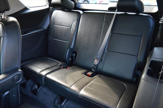 used 2019 Chevrolet Traverse car, priced at $23,990