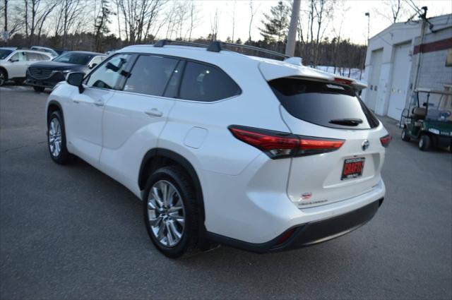 used 2020 Toyota Highlander Hybrid car, priced at $27,990