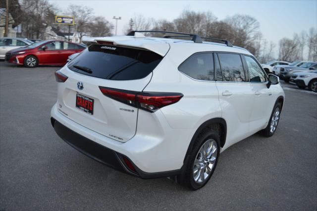 used 2020 Toyota Highlander Hybrid car, priced at $27,990