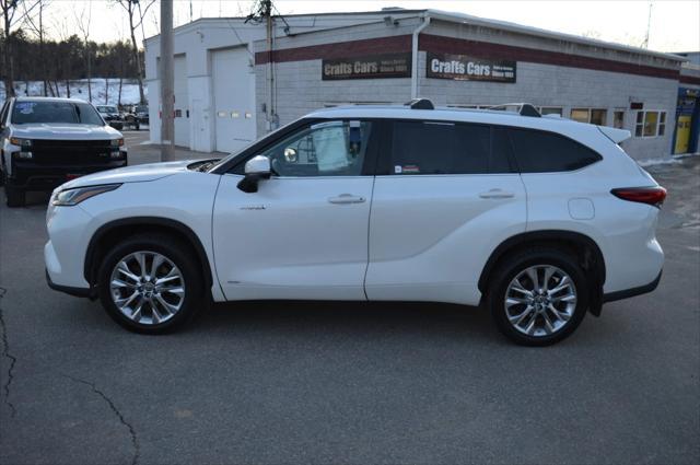 used 2020 Toyota Highlander Hybrid car, priced at $27,990