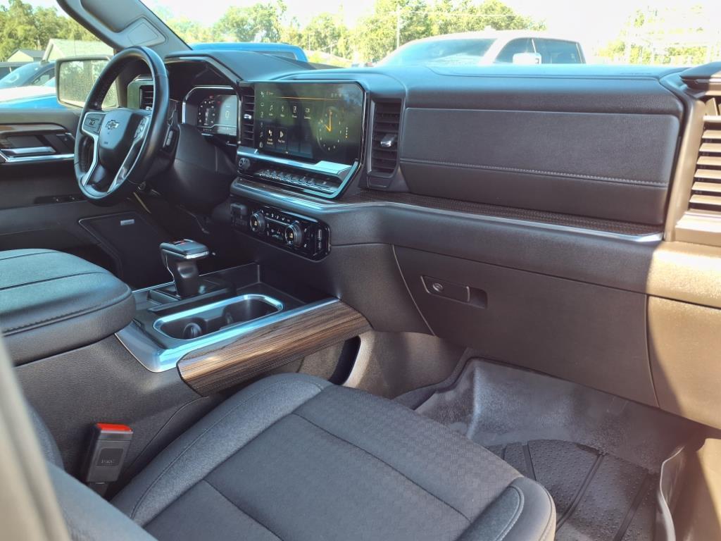 used 2024 Chevrolet Silverado 1500 car, priced at $41,497