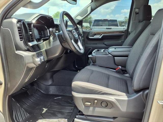 used 2023 GMC Sierra 1500 car, priced at $40,000