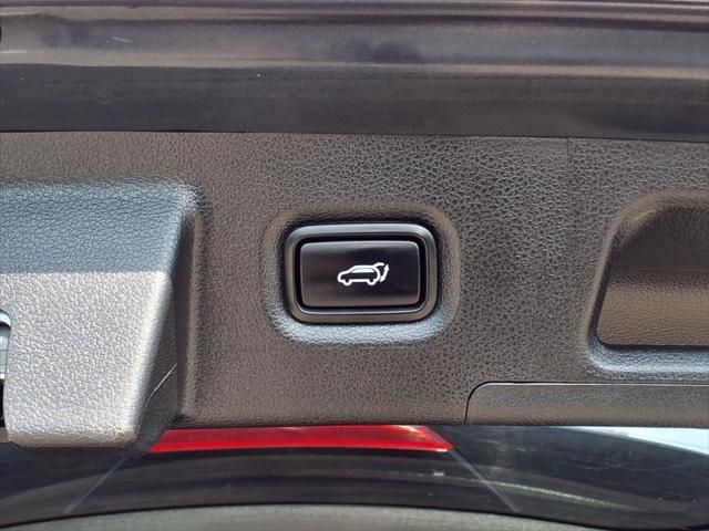 used 2023 Hyundai Santa Fe car, priced at $21,994