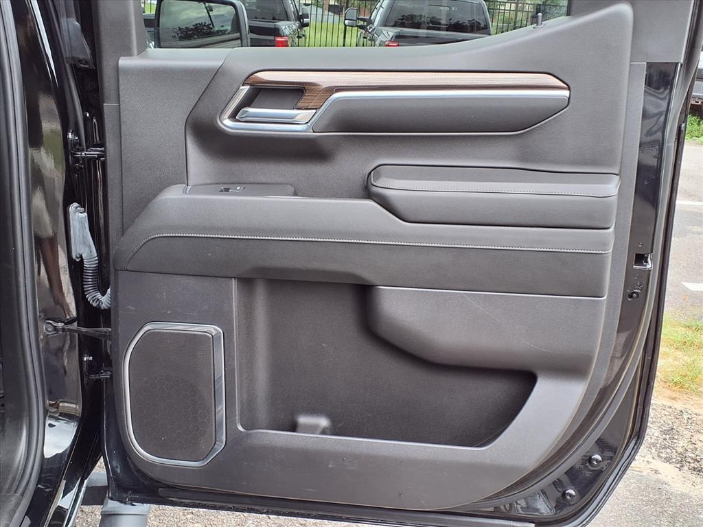 used 2024 Chevrolet Silverado 1500 car, priced at $43,994