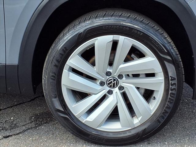used 2022 Volkswagen Atlas Cross Sport car, priced at $25,000
