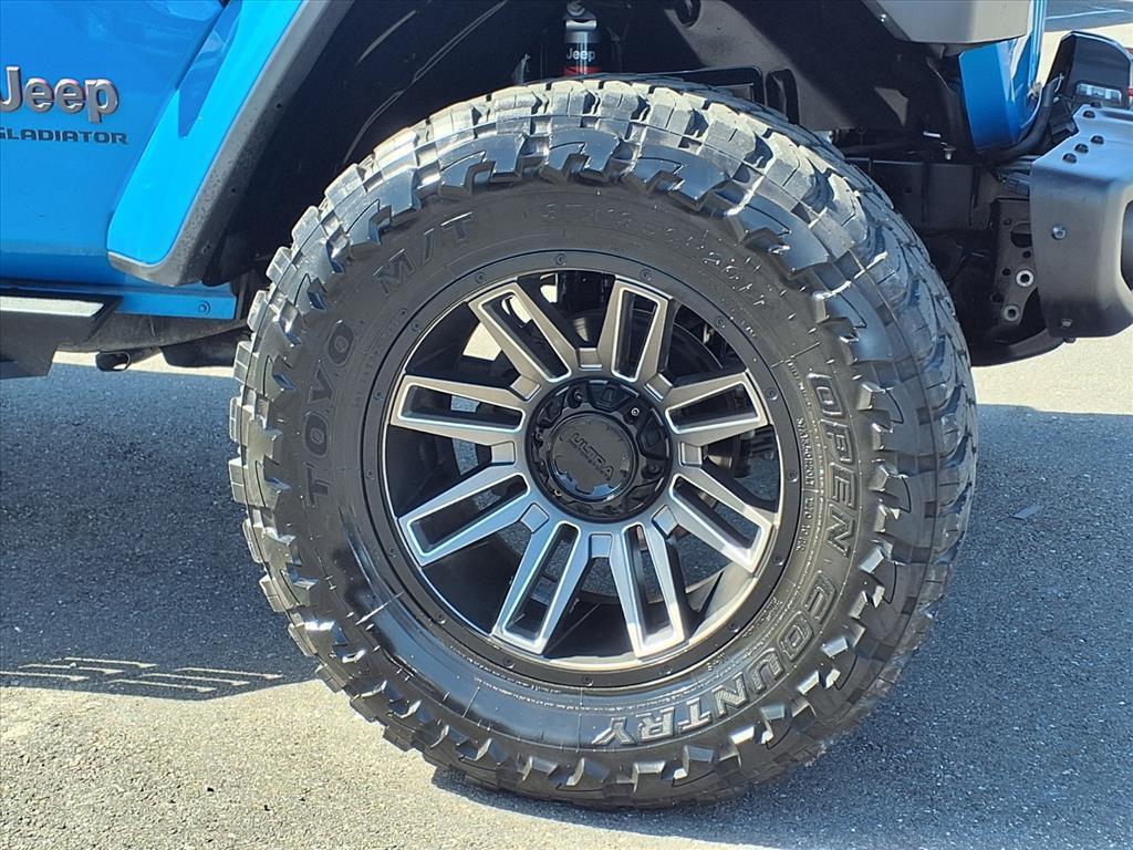 used 2021 Jeep Gladiator car, priced at $34,994