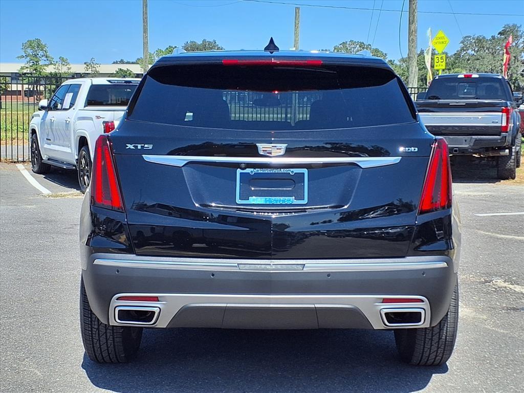 used 2021 Cadillac XT5 car, priced at $25,897