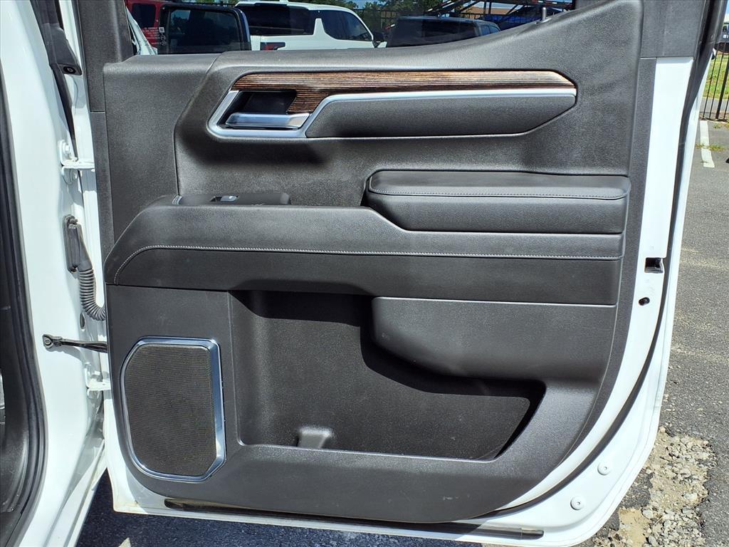 used 2025 GMC Sierra 1500 car, priced at $45,994