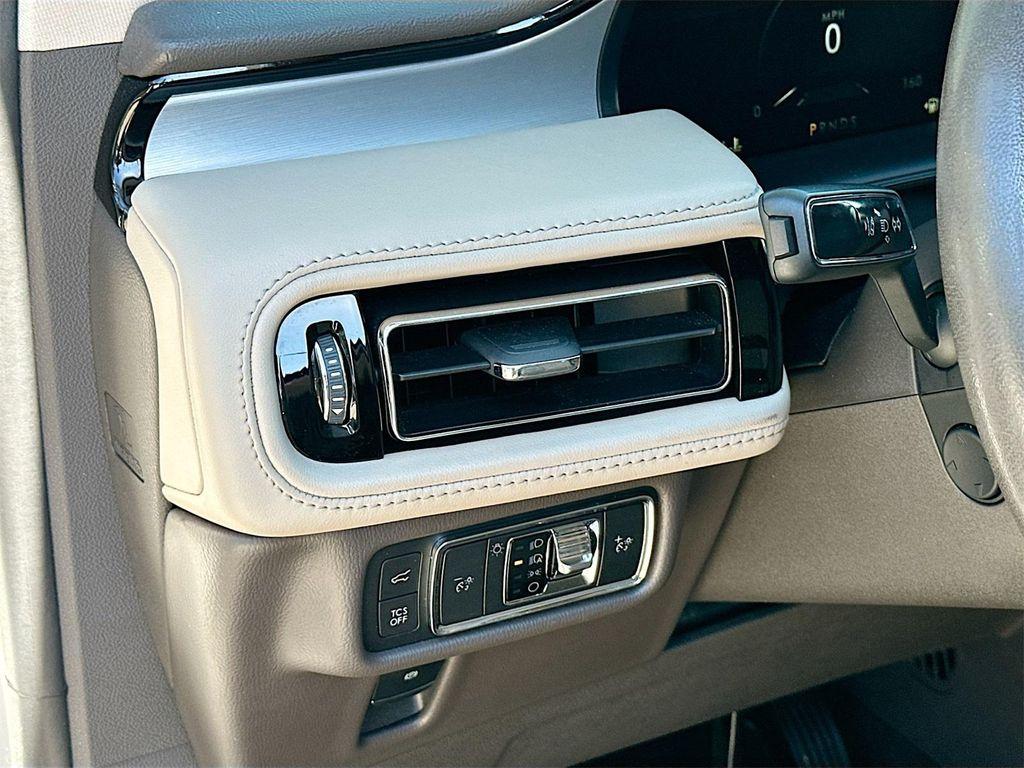 used 2022 Lincoln Nautilus car, priced at $29,495