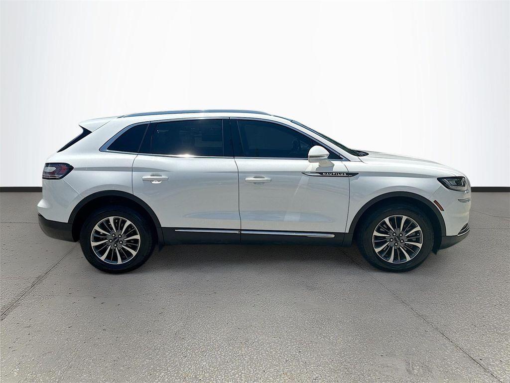 used 2022 Lincoln Nautilus car, priced at $29,496