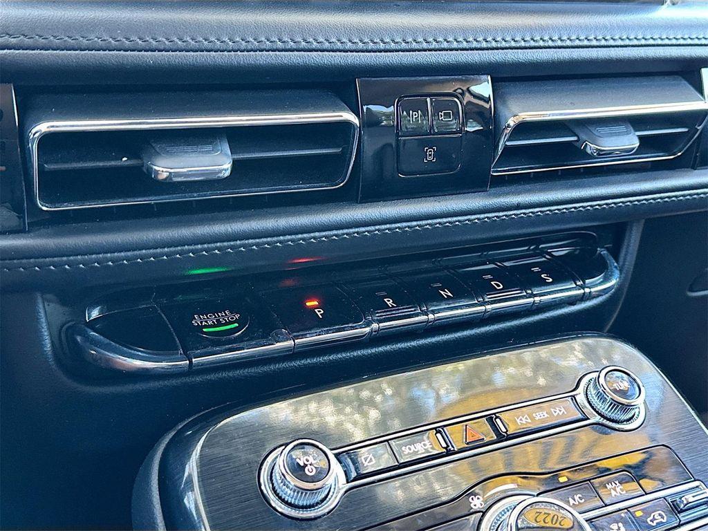 used 2022 Lincoln Nautilus car, priced at $29,496