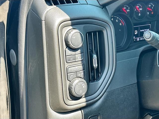 used 2022 Chevrolet Silverado 1500 car, priced at $35,290