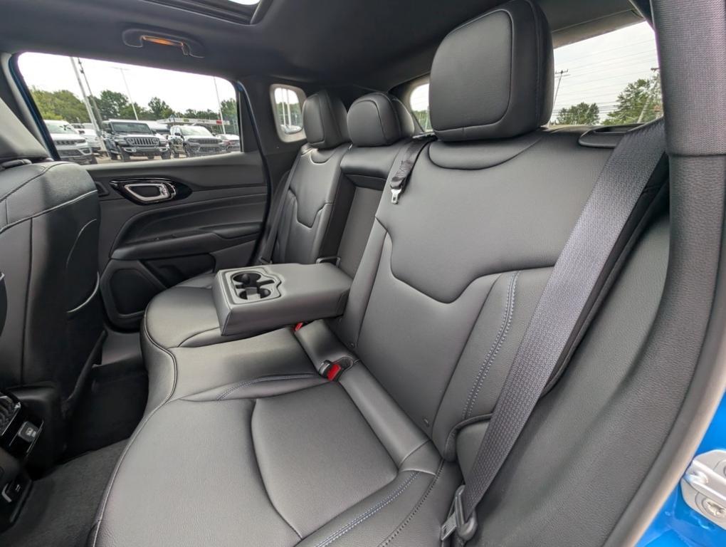 new 2025 Jeep Compass car, priced at $34,605