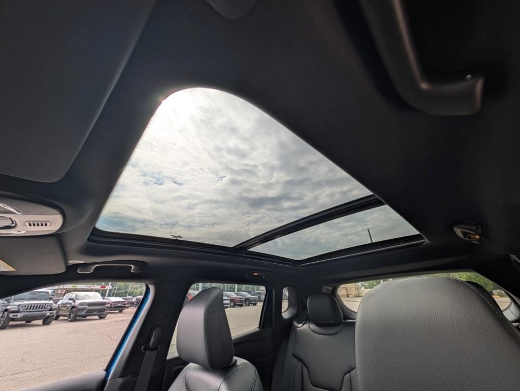 new 2025 Jeep Compass car, priced at $34,605