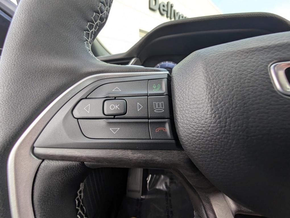 new 2025 Jeep Grand Cherokee car, priced at $45,760