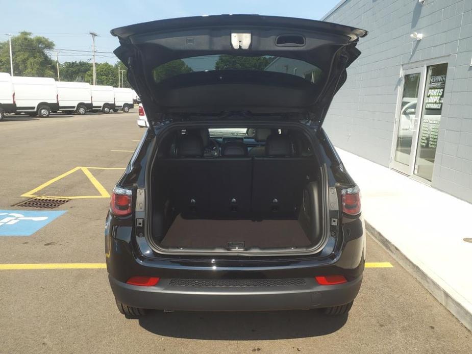 new 2024 Jeep Compass car, priced at $33,360