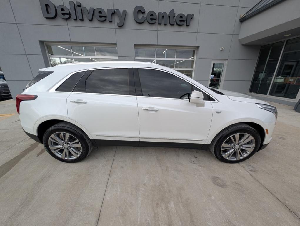 used 2023 Cadillac XT5 car, priced at $33,500