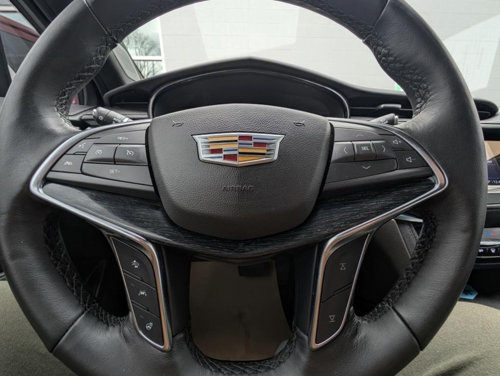 used 2023 Cadillac XT5 car, priced at $33,500