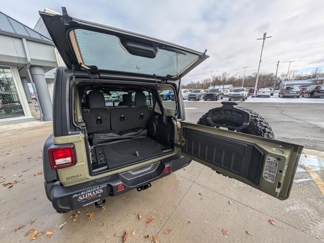 new 2025 Jeep Wrangler car, priced at $52,070