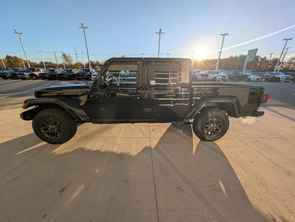 new 2026 Jeep Gladiator car, priced at $49,700