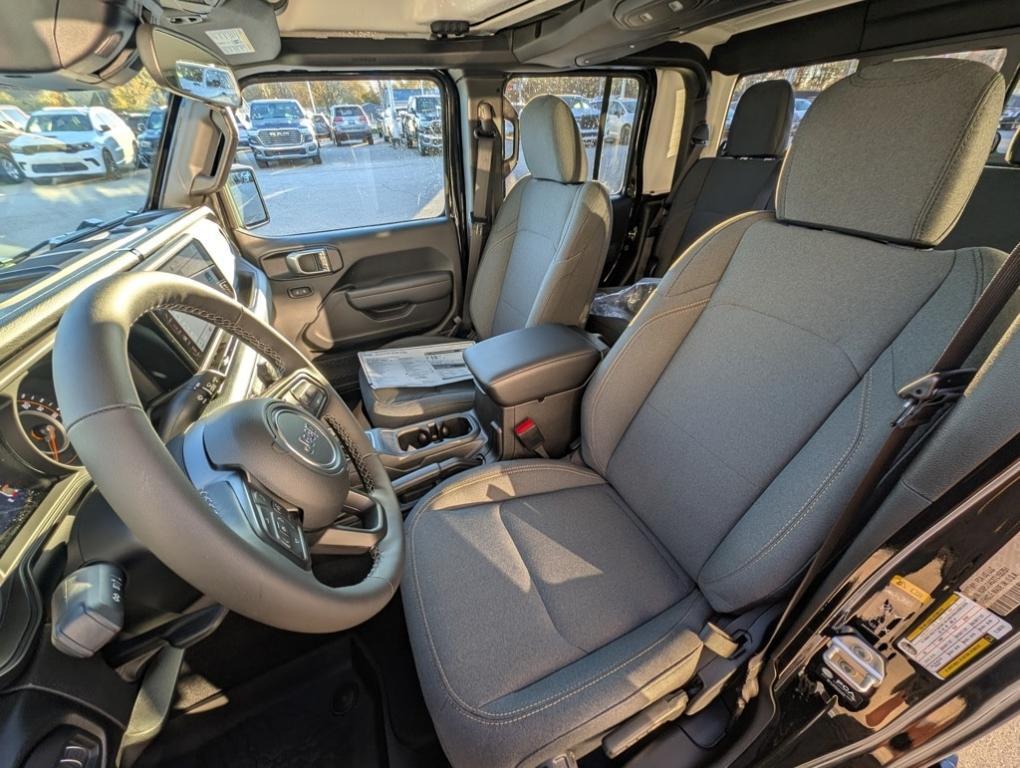 new 2026 Jeep Gladiator car, priced at $49,700