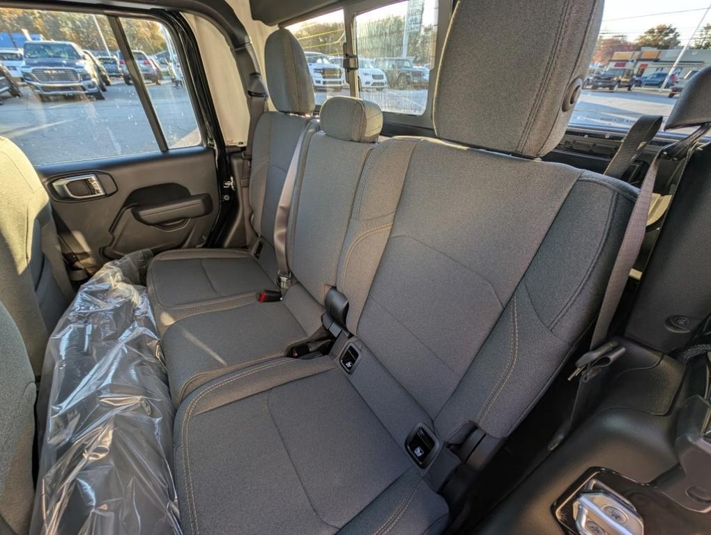 new 2026 Jeep Gladiator car, priced at $49,700