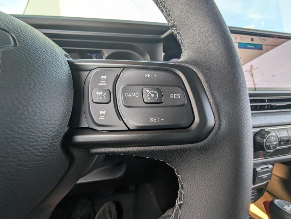 new 2025 Jeep Wrangler car, priced at $51,370