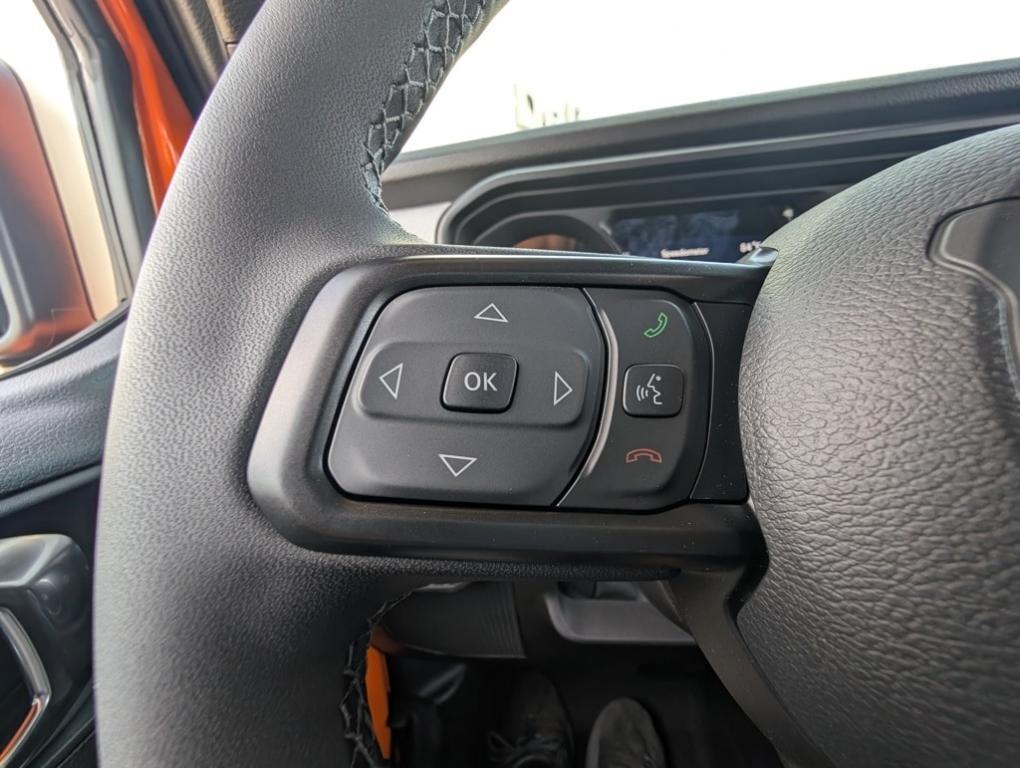 new 2025 Jeep Wrangler car, priced at $51,370
