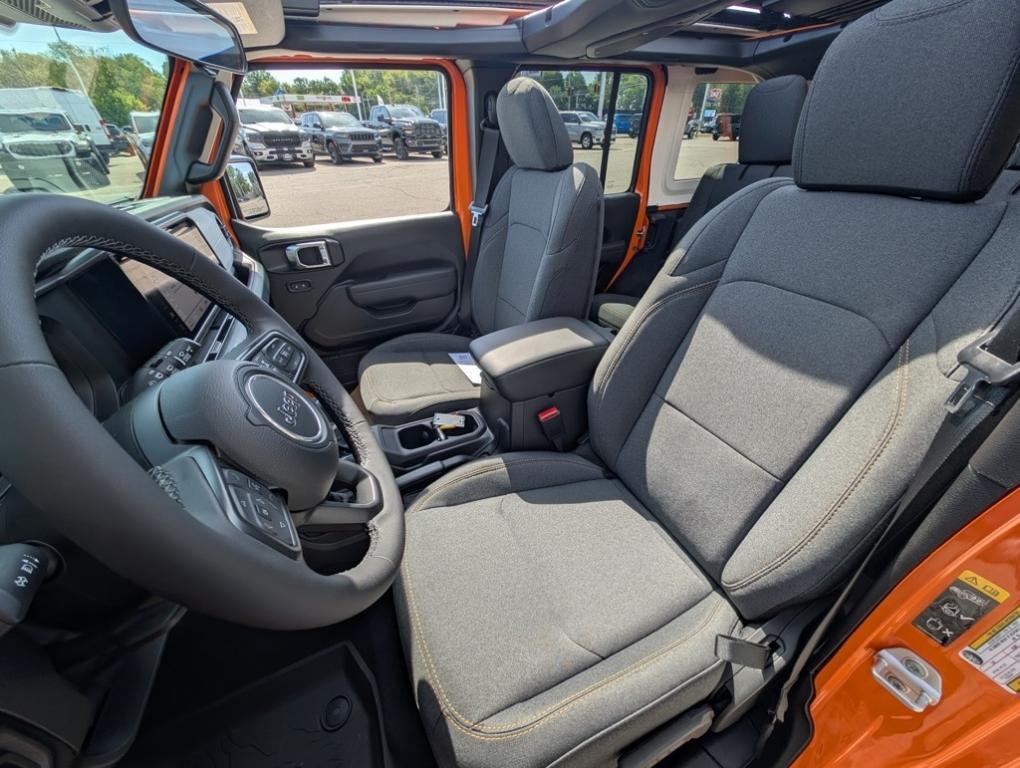 new 2025 Jeep Wrangler car, priced at $51,370