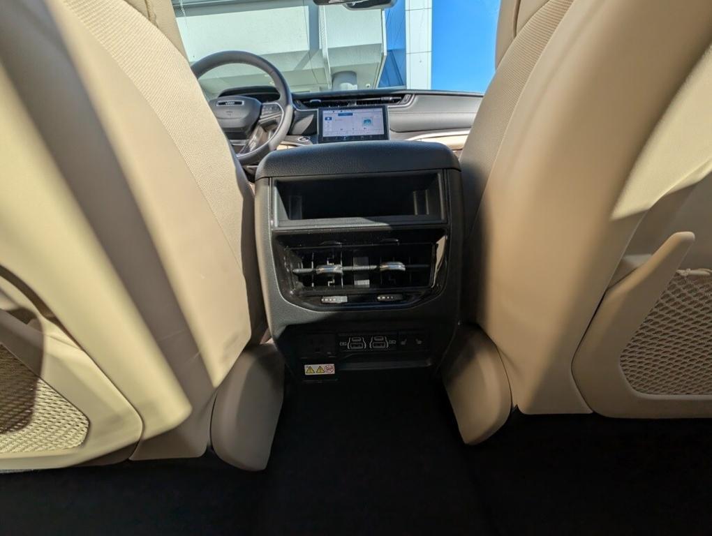 new 2025 Jeep Grand Cherokee car, priced at $47,165