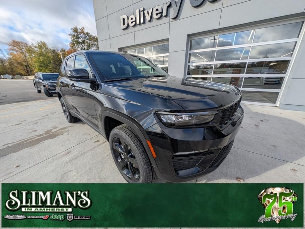 new 2025 Jeep Grand Cherokee car, priced at $47,735