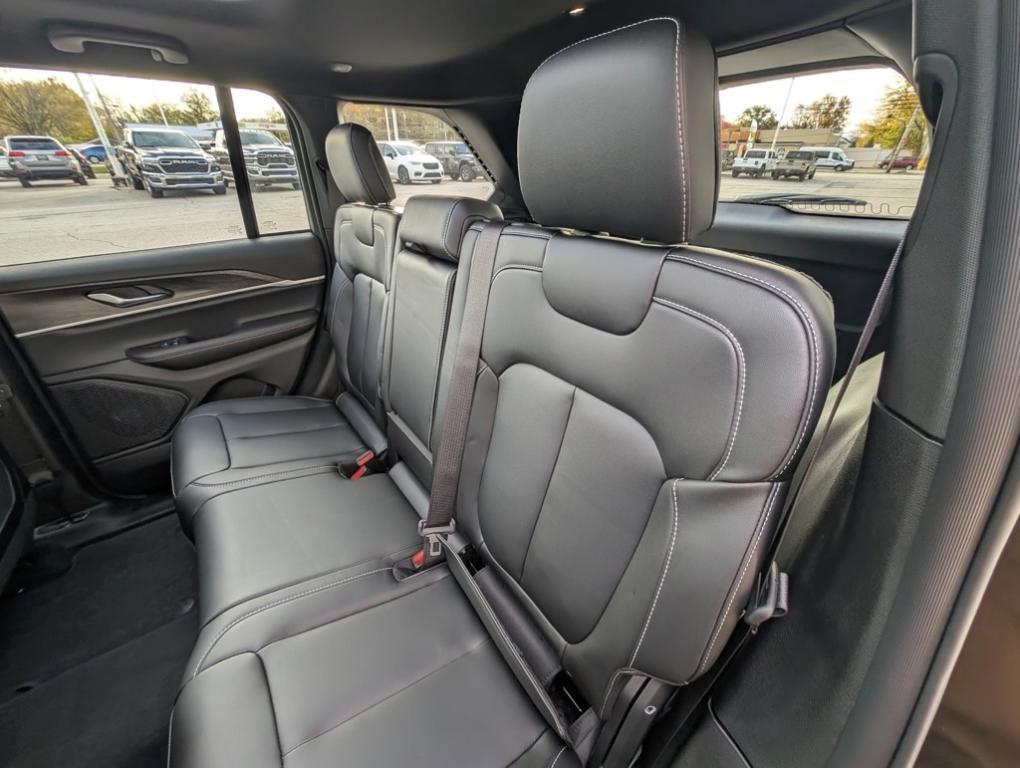 new 2025 Jeep Grand Cherokee car, priced at $50,485