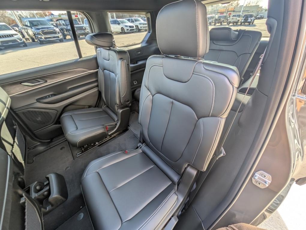 new 2025 Jeep Grand Cherokee L car, priced at $51,335
