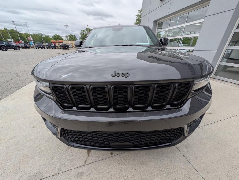 used 2023 Jeep Grand Cherokee car, priced at $36,500