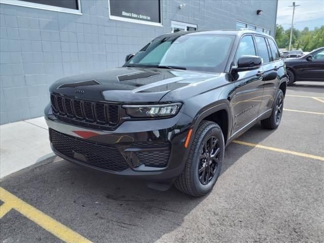 new 2024 Jeep Grand Cherokee car, priced at $40,530