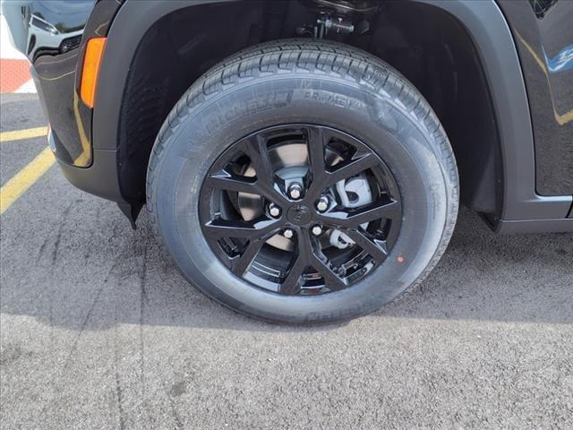 new 2024 Jeep Grand Cherokee car, priced at $40,530