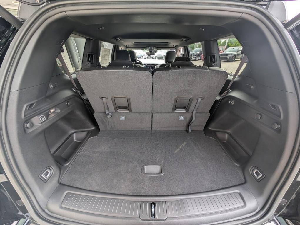 new 2025 Jeep Grand Cherokee L car, priced at $43,869