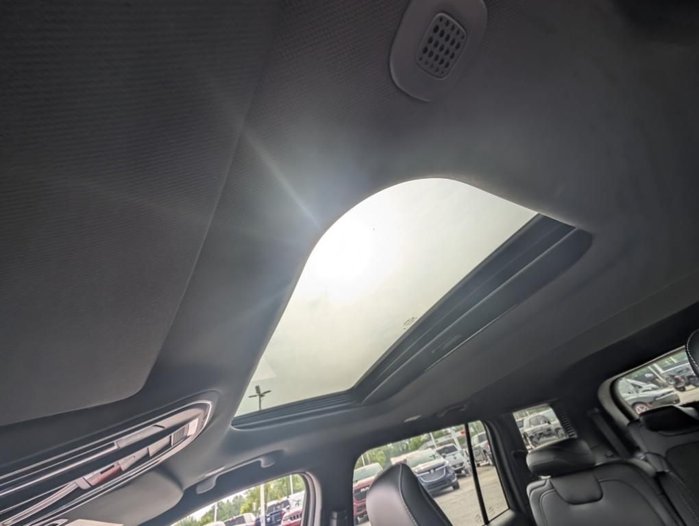 new 2025 Jeep Grand Cherokee L car, priced at $43,869