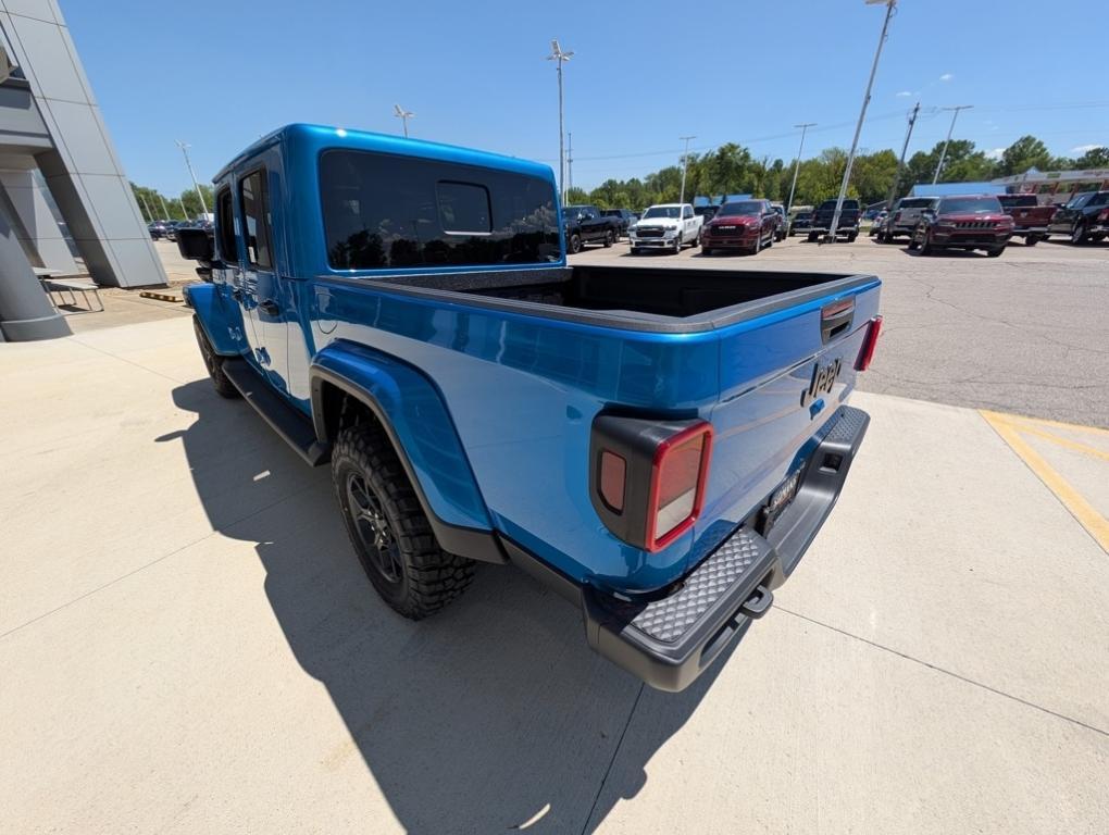new 2025 Jeep Gladiator car, priced at $45,896