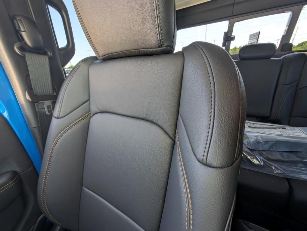 new 2025 Jeep Gladiator car, priced at $45,896