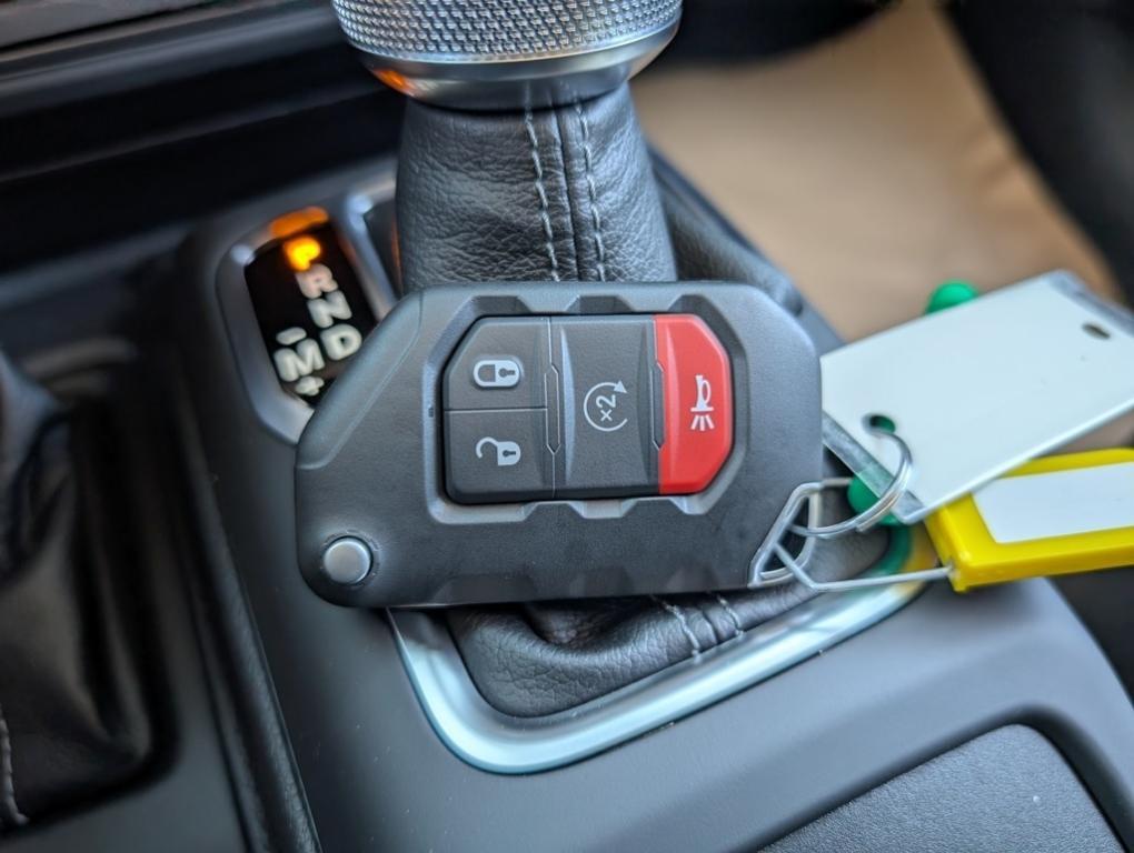 new 2025 Jeep Gladiator car, priced at $45,896