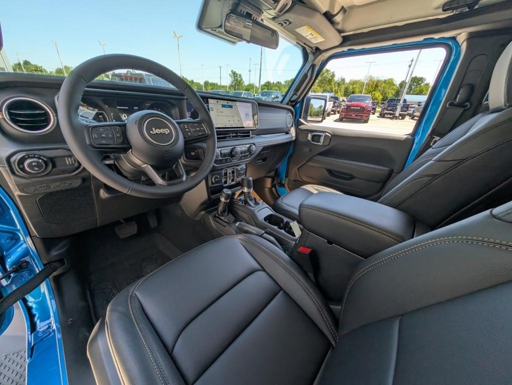 new 2025 Jeep Gladiator car, priced at $45,896